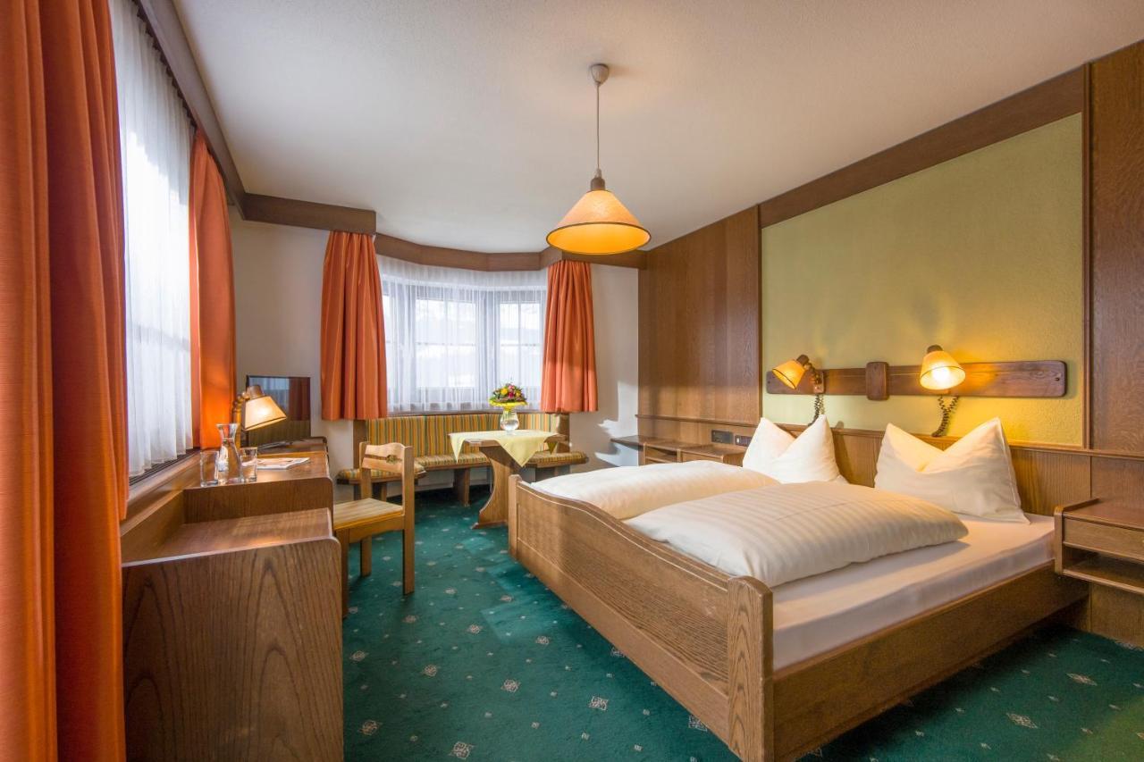 Bed and Breakfast Alte Post Элльмау Экстерьер фото